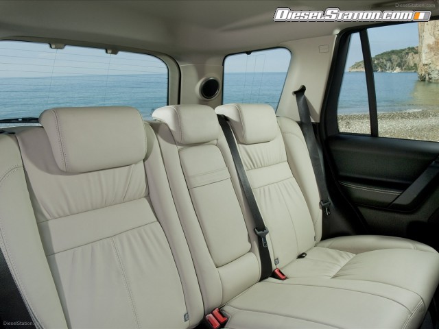 Land Rover LR2 2011 Picture #7 Land Rover LR2 2011 Picture #7